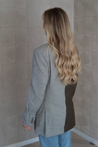 Contrast blazer - Ayla (M-XL)